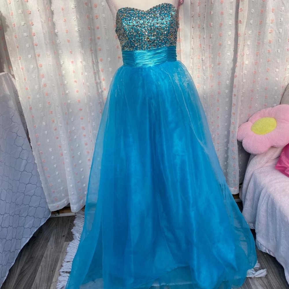 Blue prom, party dress with sequins and beads